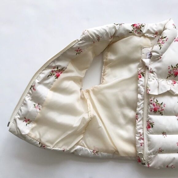 Babygap floral print puffer vest EUC 6-12 months: - Picture 3 of 5